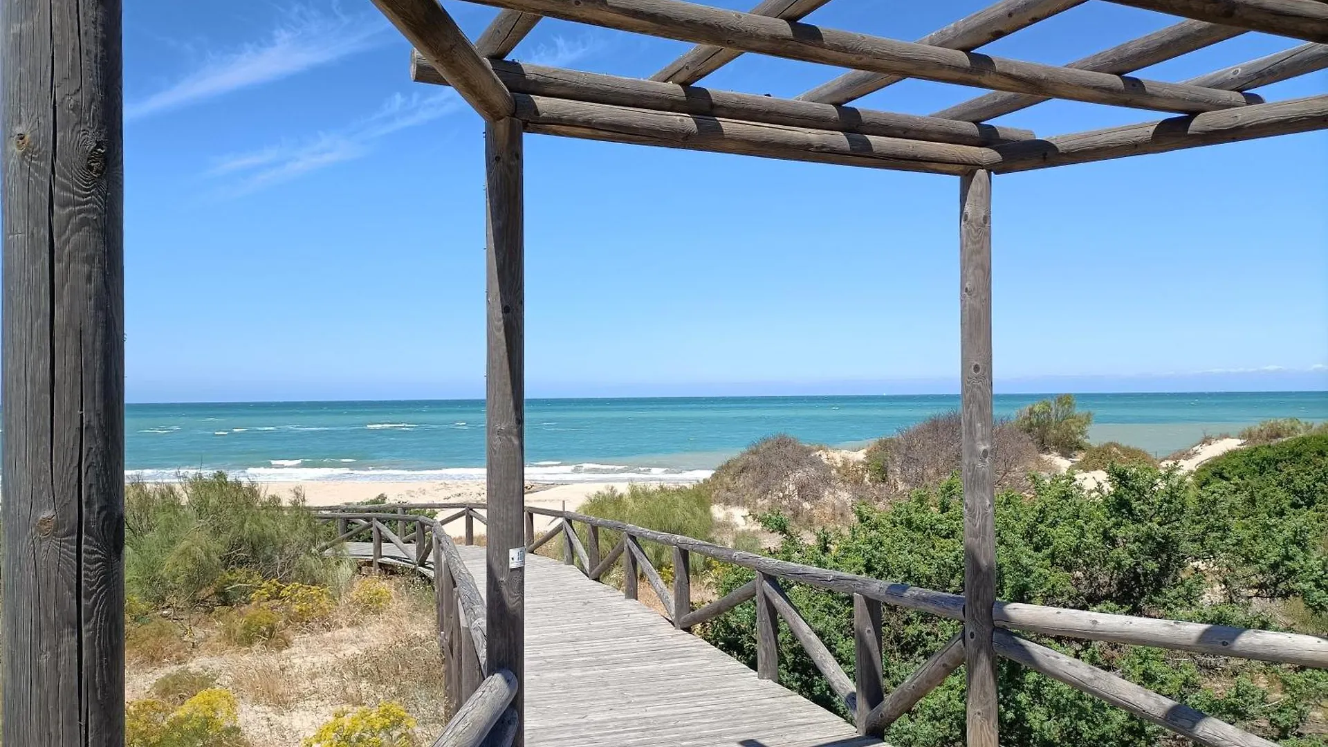 Cozy Apartment Views Pinares Almadraba Rota